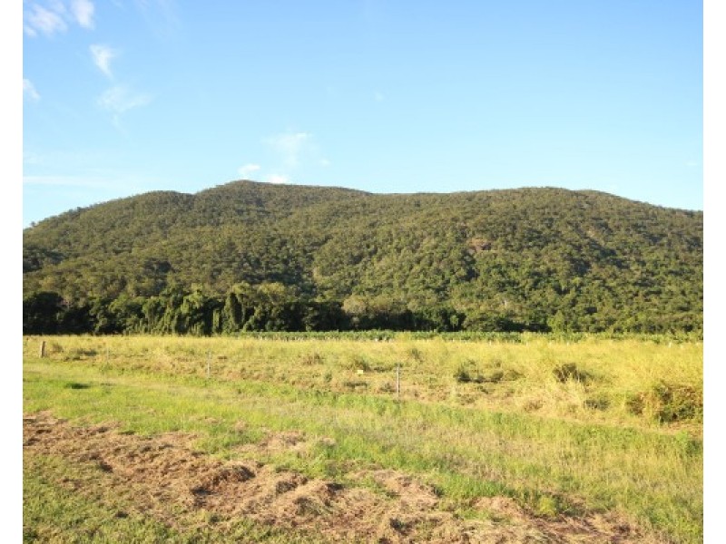 0 Pine Creek – Yarrabah Road… 254,315 m, East Trinity QLD 4871