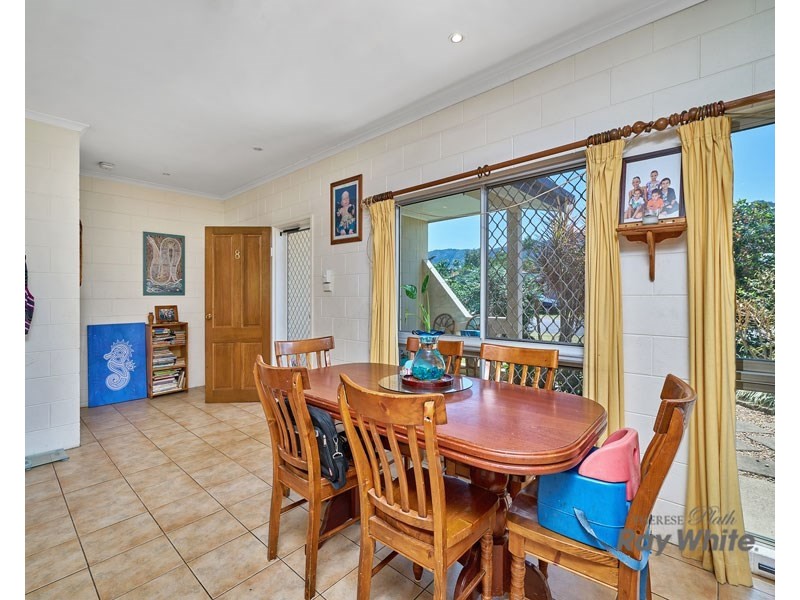 8 Tryal Street, Bentley Park QLD 4869