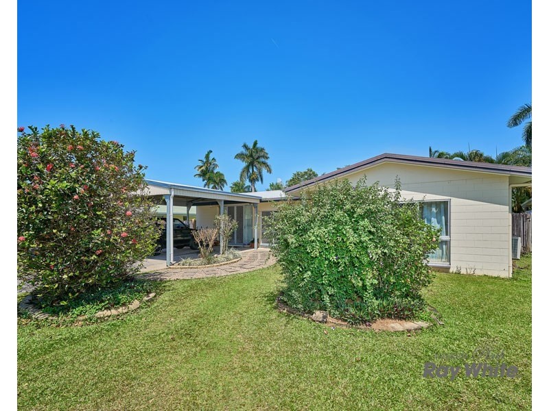 8 Tryal Street, Bentley Park QLD 4869