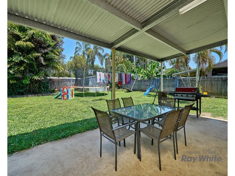 8 Tryal Street, Bentley Park QLD 4869