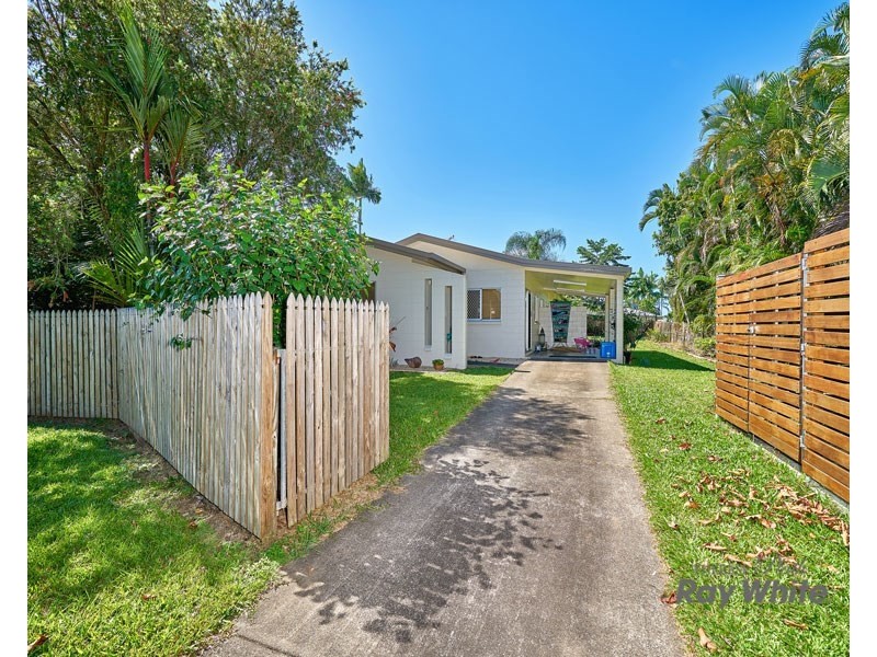 14 Beagle Close, Bentley Park QLD 4869