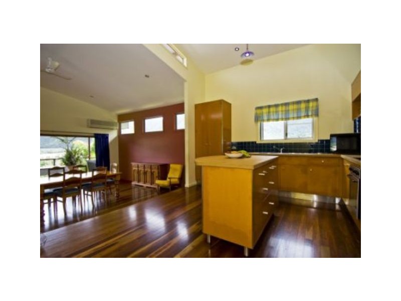 Bentley Park QLD 4869