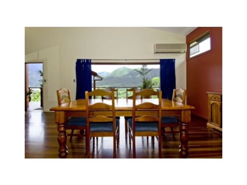 Bentley Park QLD 4869