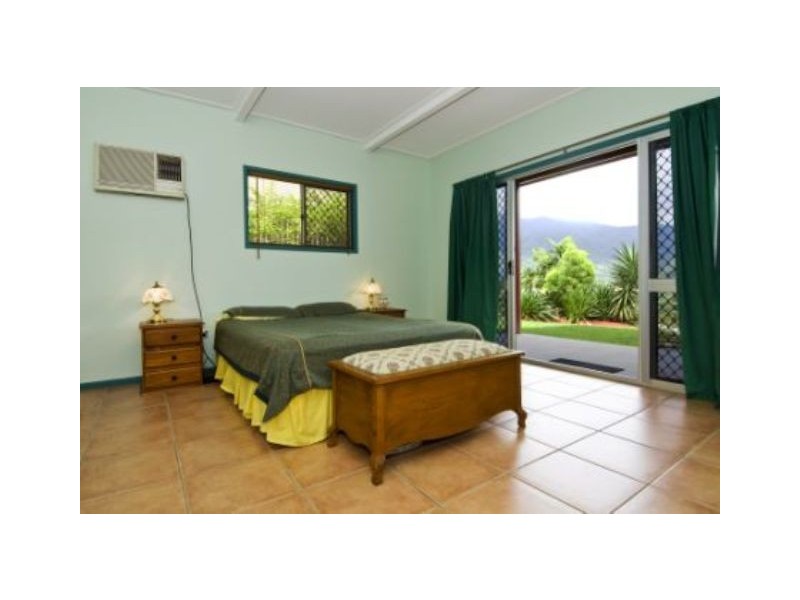 Bentley Park QLD 4869