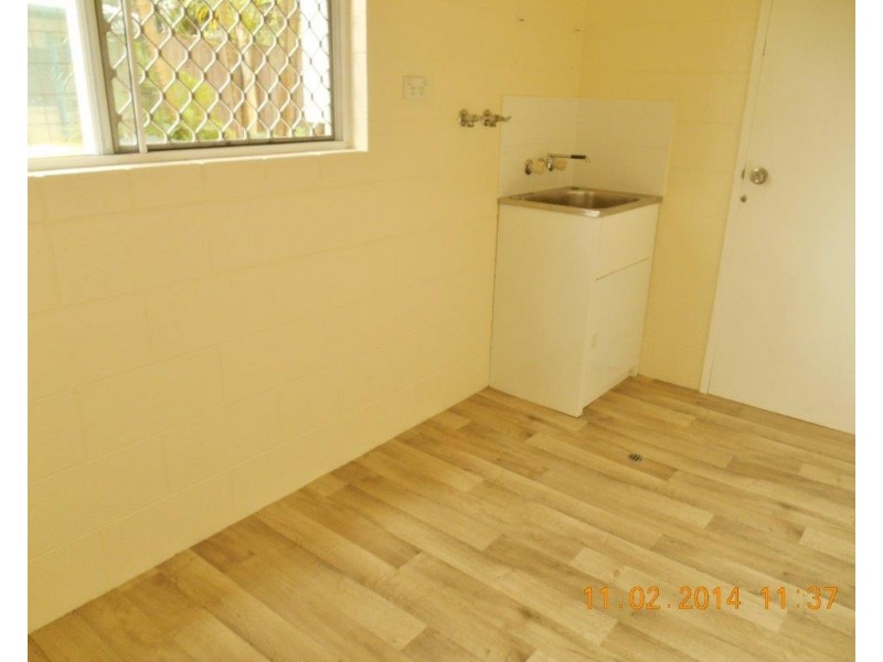 8 Hogan Court, White Rock QLD 4868