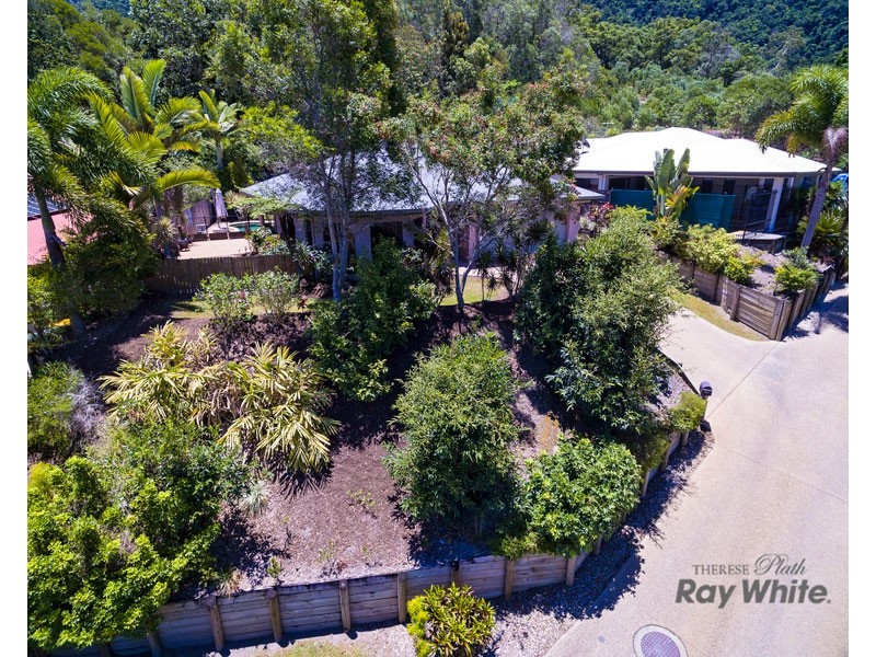 33 Surtees Close, Bentley Park QLD 4869