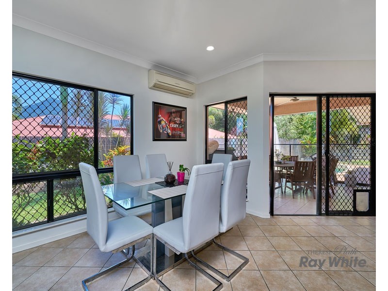 33 Surtees Close, Bentley Park QLD 4869