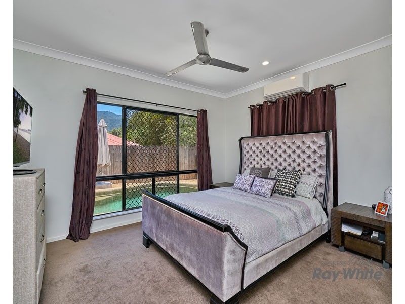 33 Surtees Close, Bentley Park QLD 4869