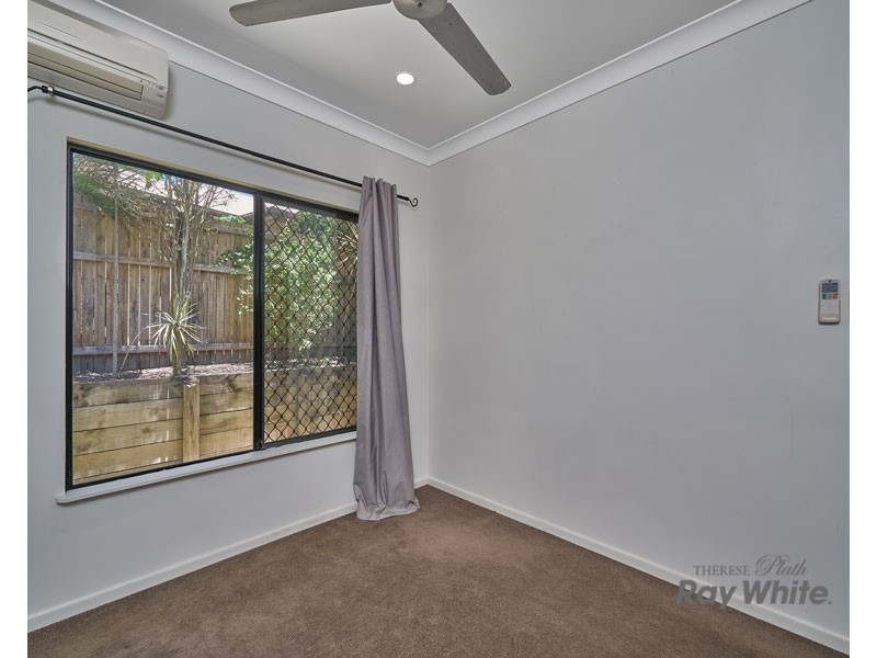 33 Surtees Close, Bentley Park QLD 4869