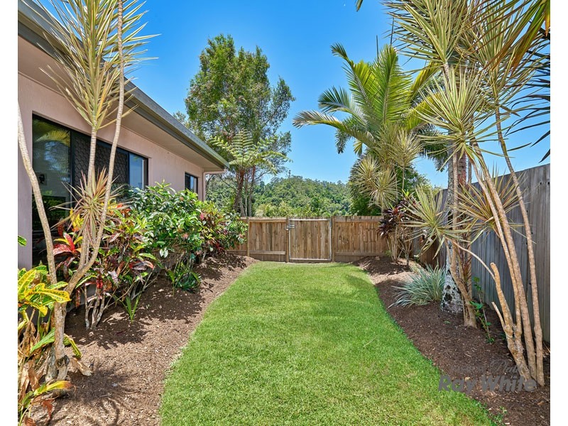 33 Surtees Close, Bentley Park QLD 4869