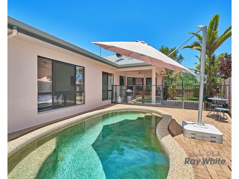 33 Surtees Close, Bentley Park QLD 4869