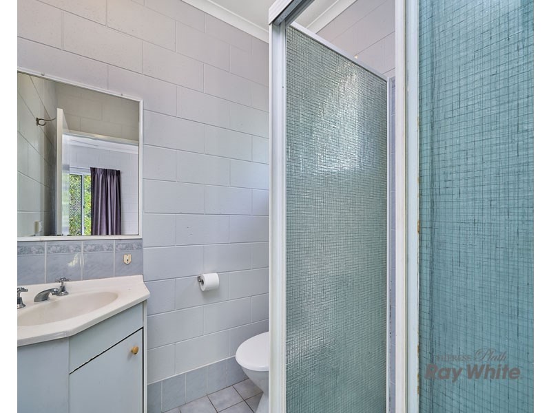 4 Catherine Close, Bentley Park QLD 4869