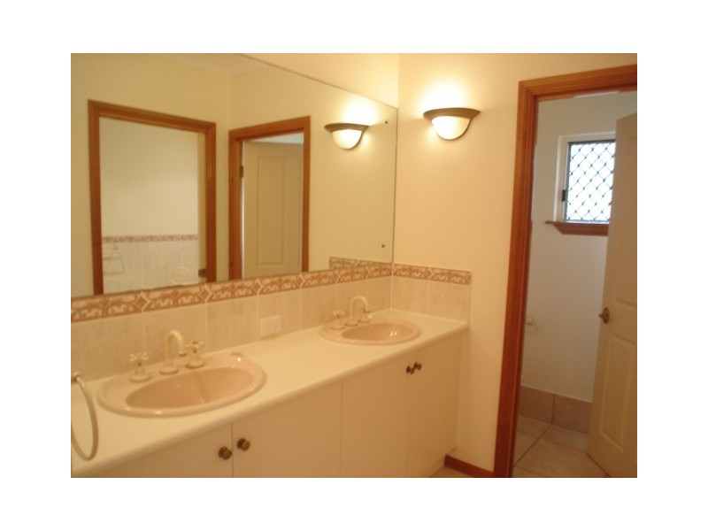 Mount Sheridan QLD 4868