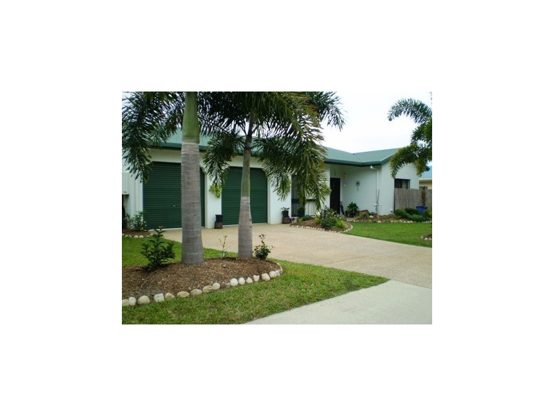 8 Wiseman Road East, Edmonton QLD 4869