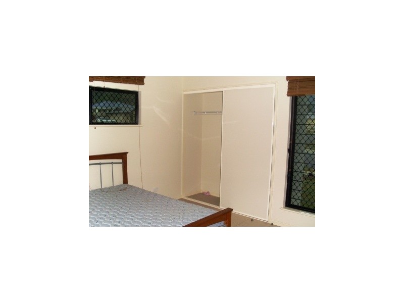 Bentley Park QLD 4869