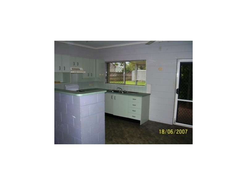 Bentley Park QLD 4869