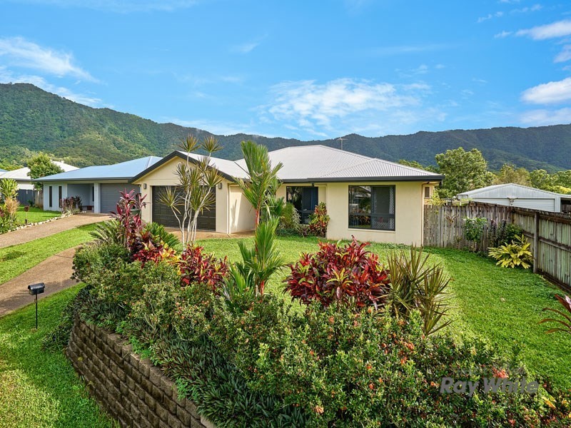 6 Carron Close, Bentley Park QLD 4869