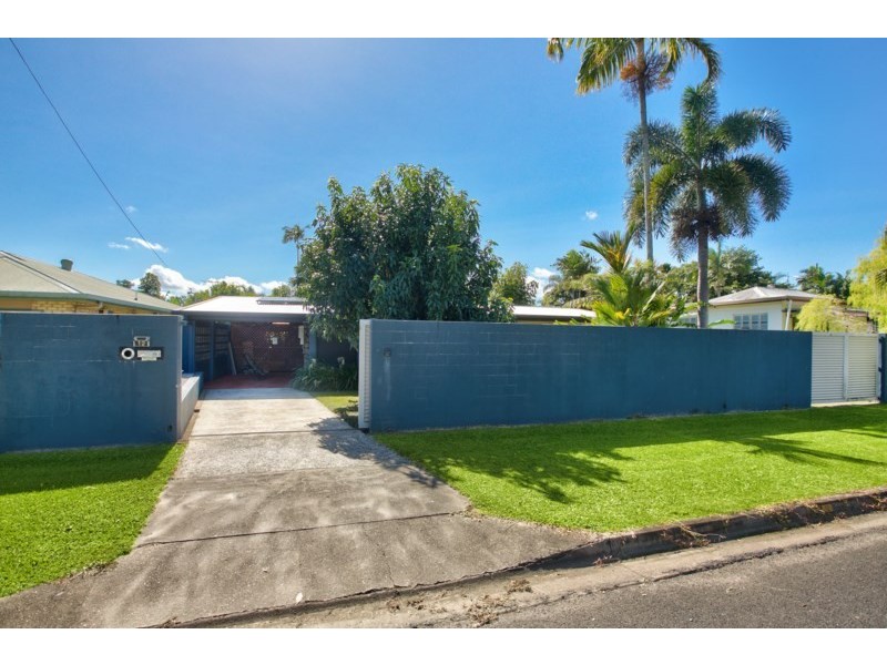 12 Graham Street, Edmonton QLD 4869