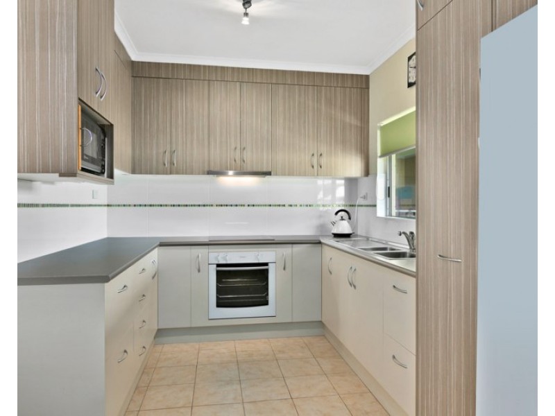 5 Girralong Street, Woree QLD 4868