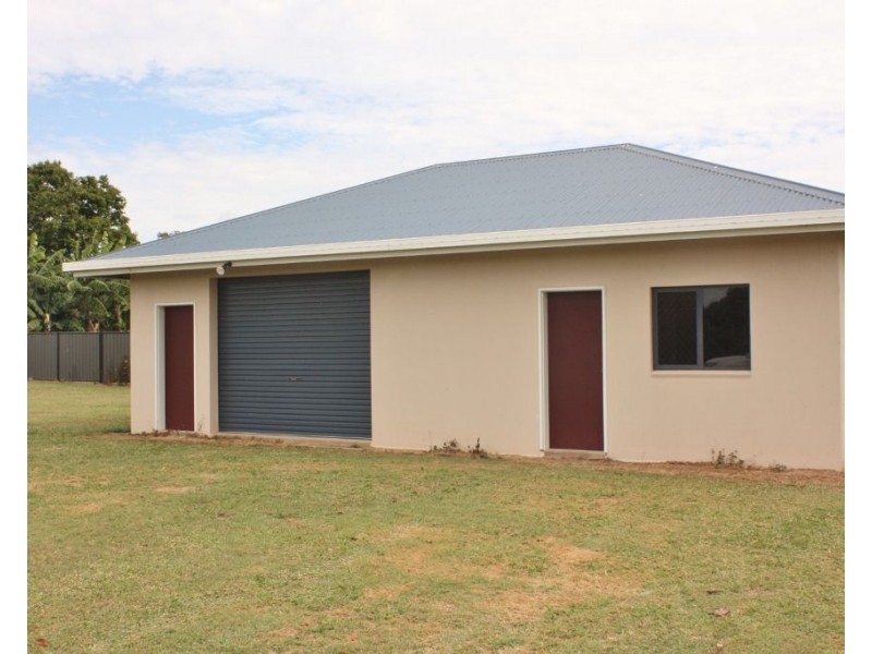 11 Parklands Circuit, Mareeba QLD 4880
