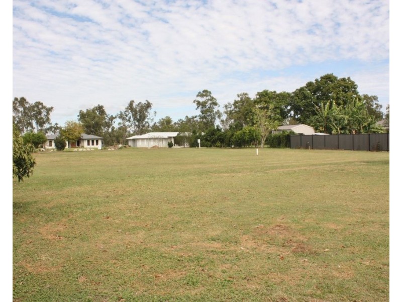 11 Parklands Circuit, Mareeba QLD 4880