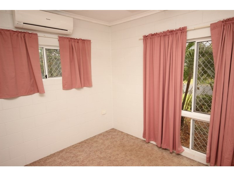 14 Royal Saxon Close, Mount Sheridan QLD 4868