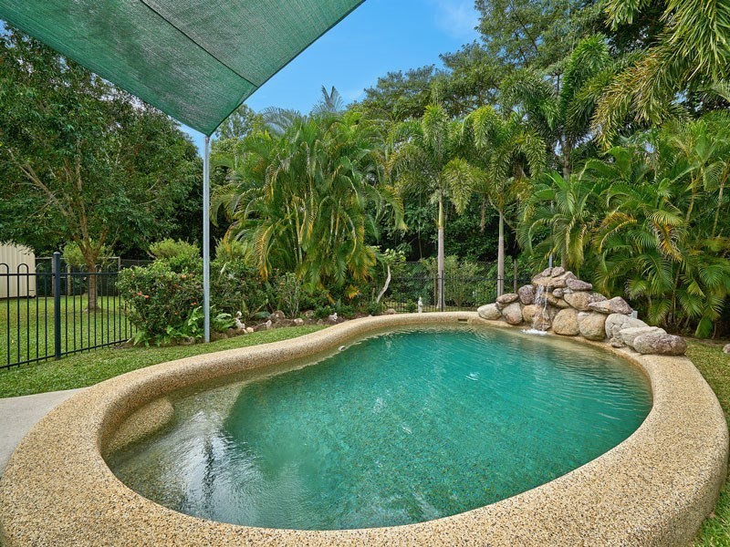 2 Melvin Close, Edmonton QLD 4869