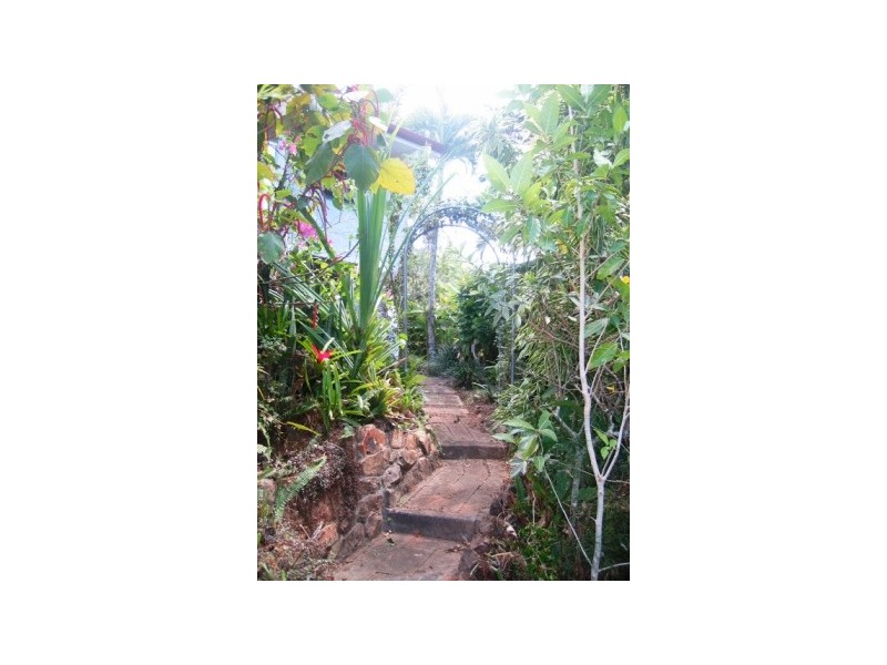 256 Toogood Road, Bayview Heights QLD 4868