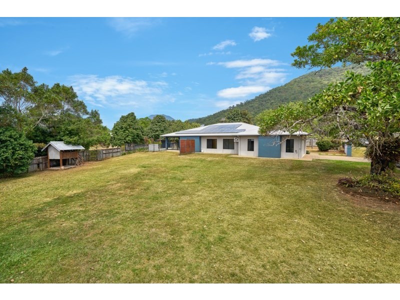 18 – 20 Burn Close, Gordonvale QLD 4865