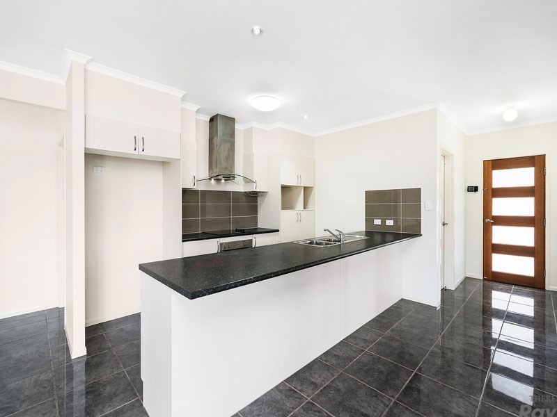 22 Hopkins Street, White Rock QLD 4868