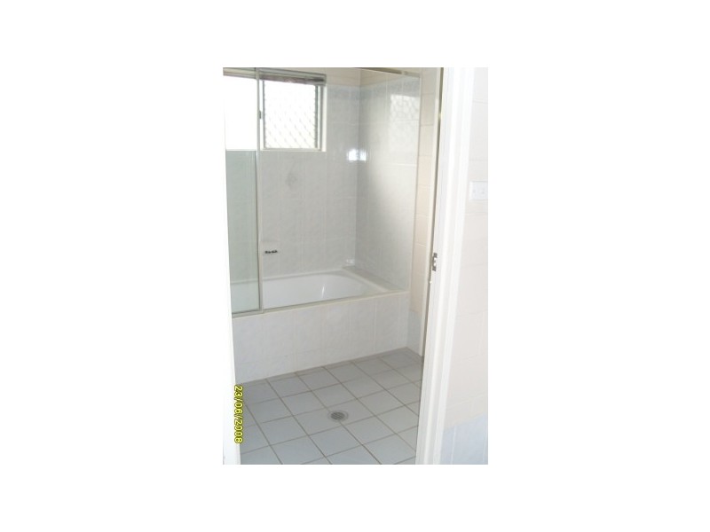 Bentley Park QLD 4869