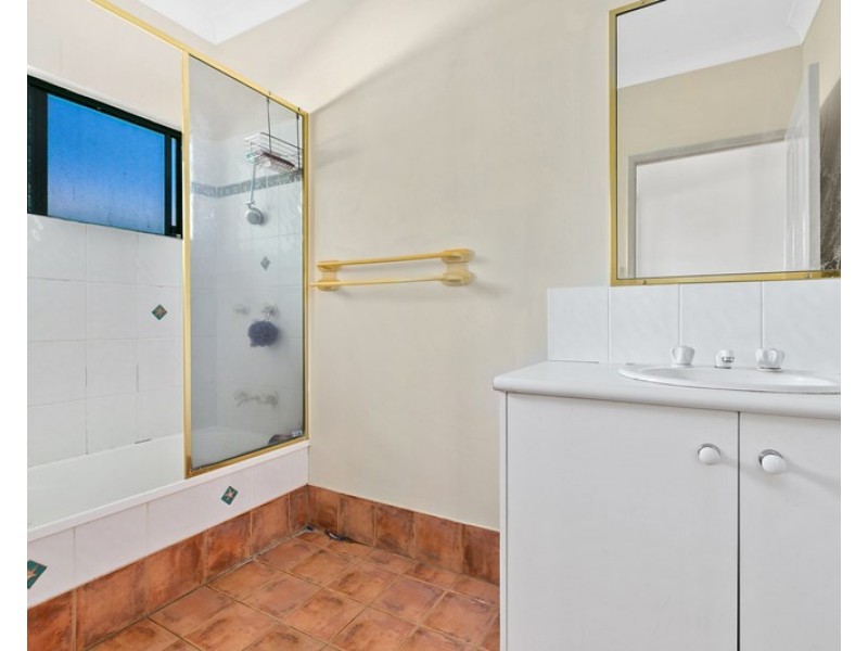 3 Fletcher Court, Bentley Park QLD 4869