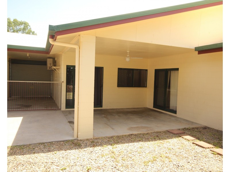 3 Fletcher Court, Bentley Park QLD 4869