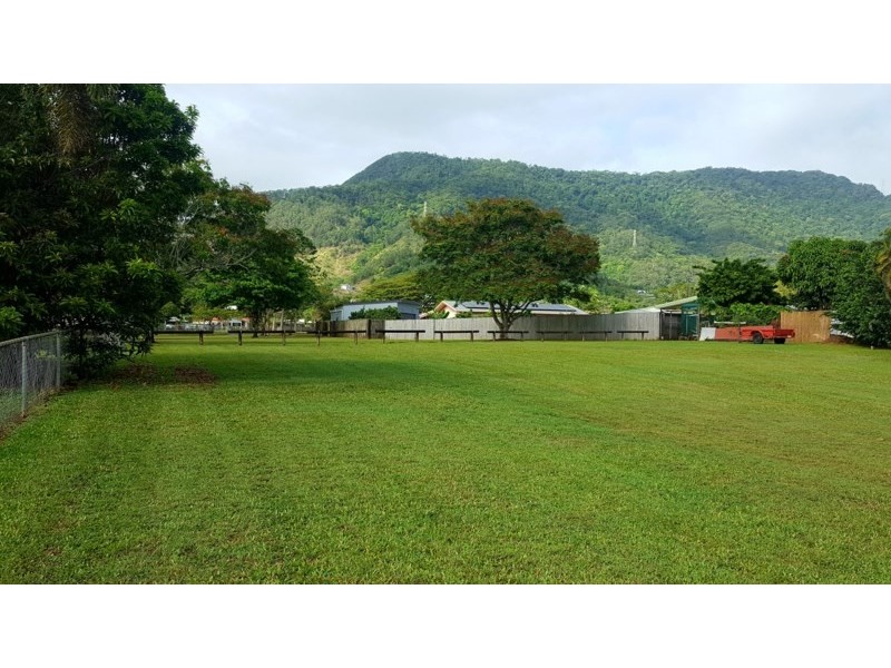15 Kirsten Close, Woree QLD 4868