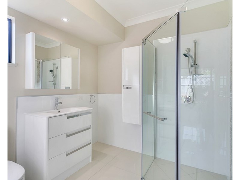 Bentley Park QLD 4869