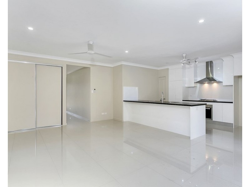 Bentley Park QLD 4869