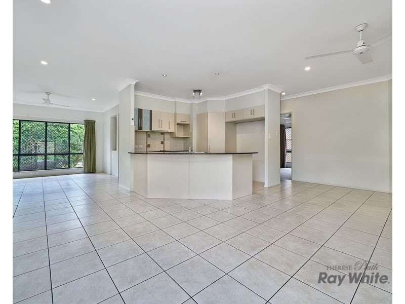8 Capricorn Street, Bentley Park QLD 4869