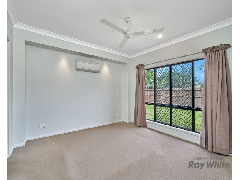 8 Capricorn Street, Bentley Park QLD 4869
