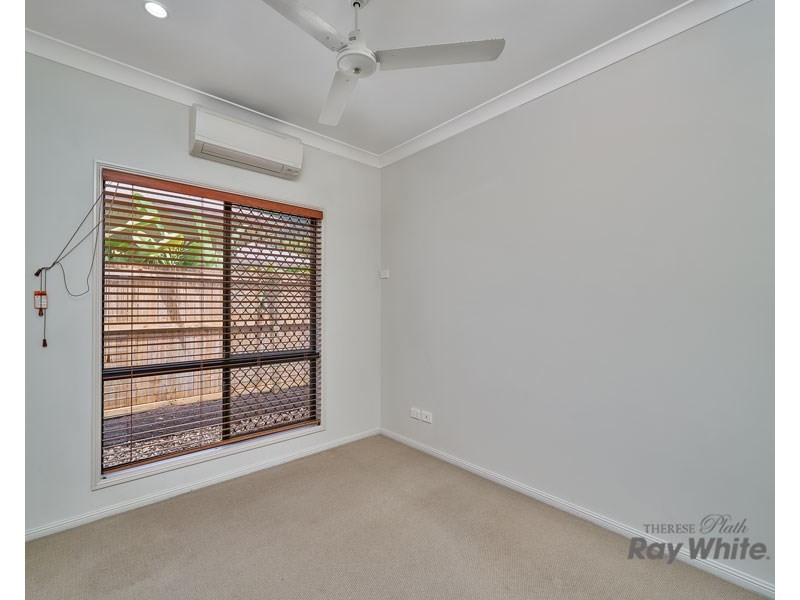 8 Capricorn Street, Bentley Park QLD 4869