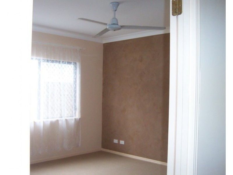 Bentley Park QLD 4869