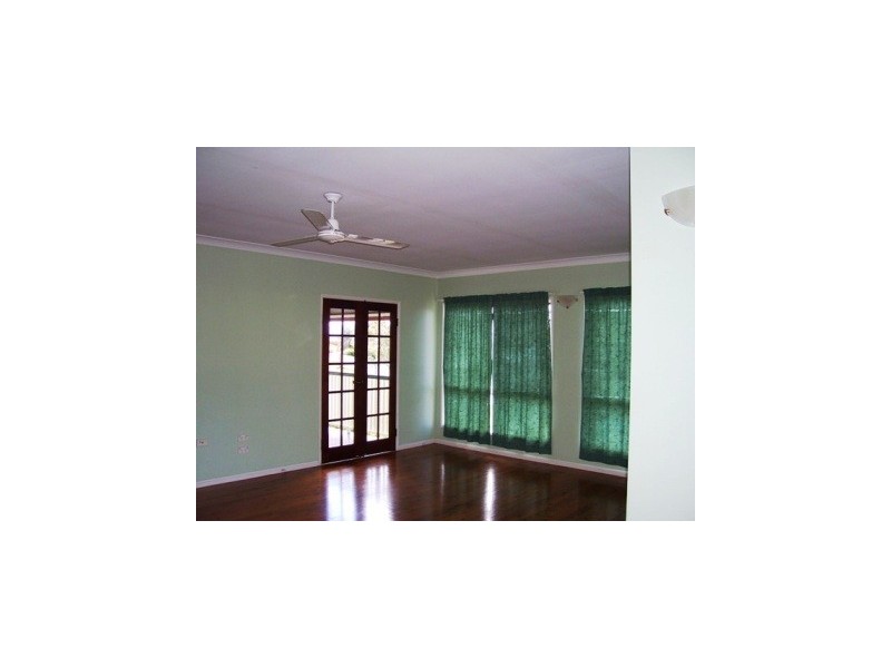 Bentley Park QLD 4869