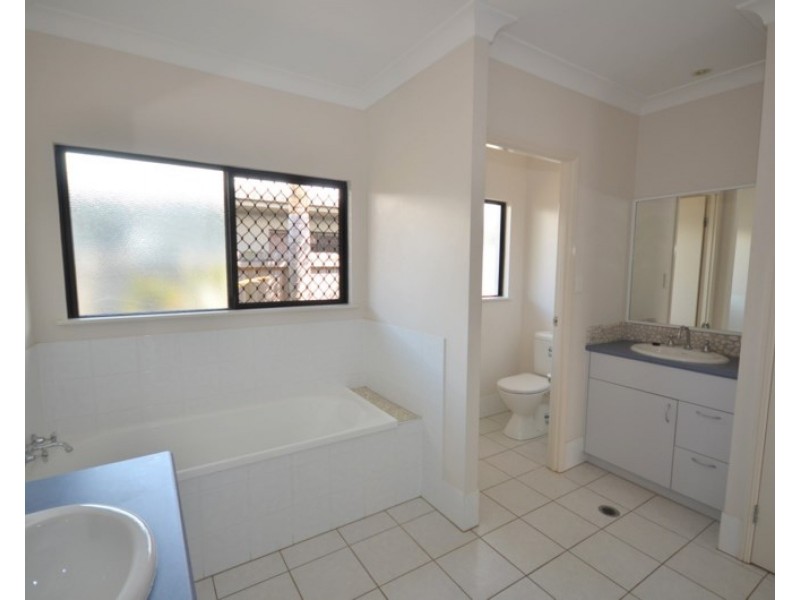 40 Mallicoola Crescent, Edmonton QLD 4869