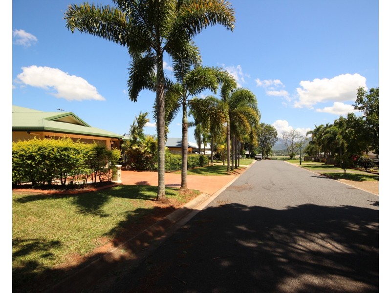 16 Jumna Close, Bentley Park QLD 4869