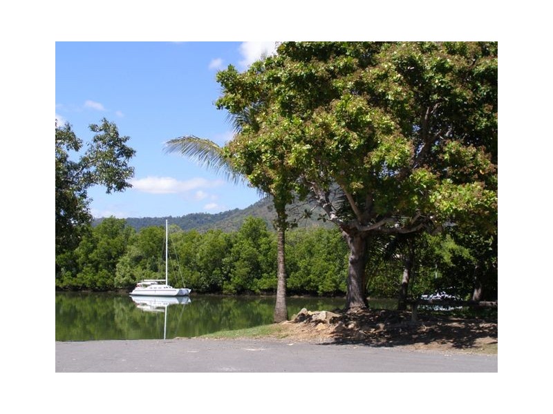 Machans Beach QLD 4878