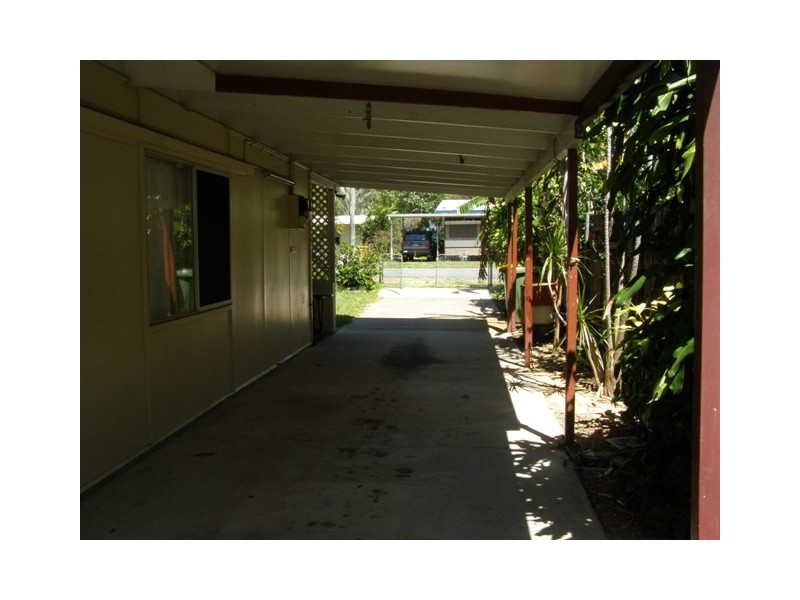 Machans Beach QLD 4878