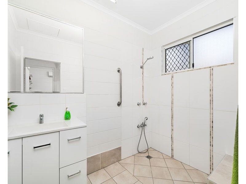 8 Halloran Close, Gordonvale QLD 4865