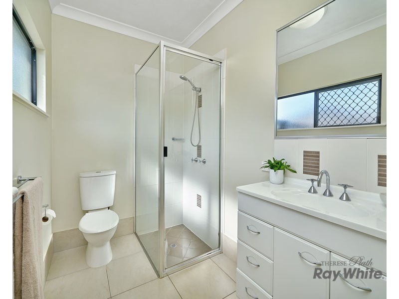 22 Capricorn Street, Bentley Park QLD 4869