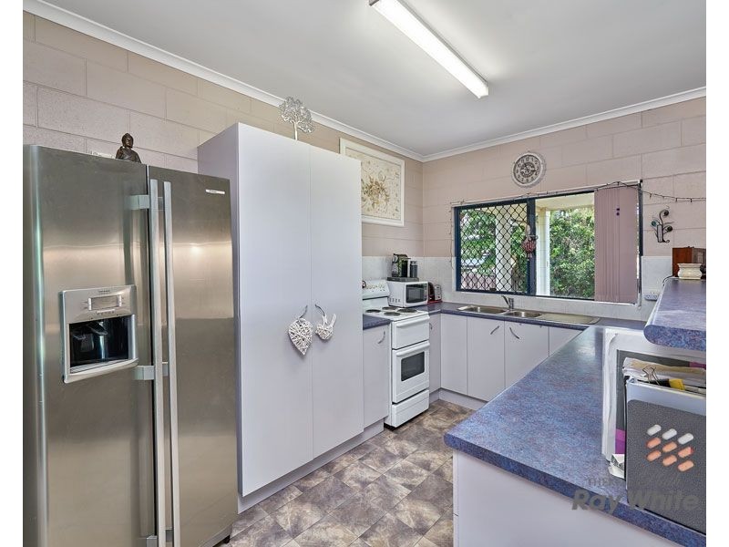 12 Peate Close, Edmonton QLD 4869