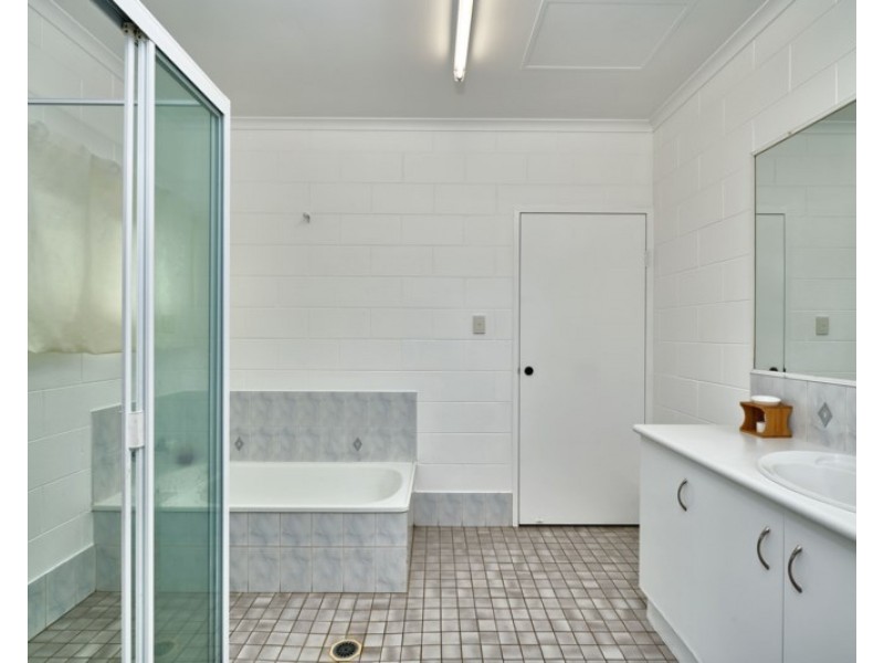 11 Hatfield Close, Gordonvale QLD 4865