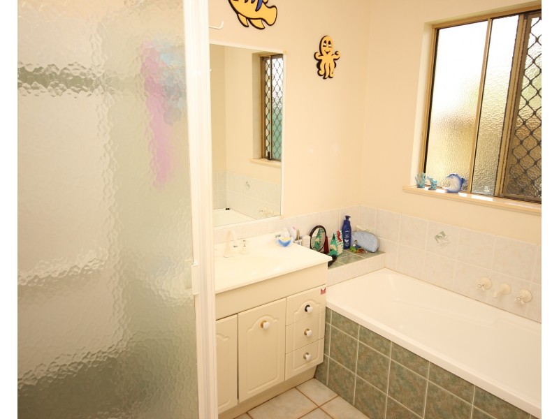 45 Giffin Road, White Rock QLD 4868